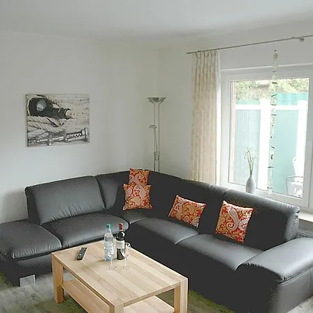 In With Swimming Pool Ferienhaus *